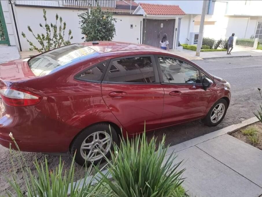 FORD FIESTA 2017 85.000 Kms.