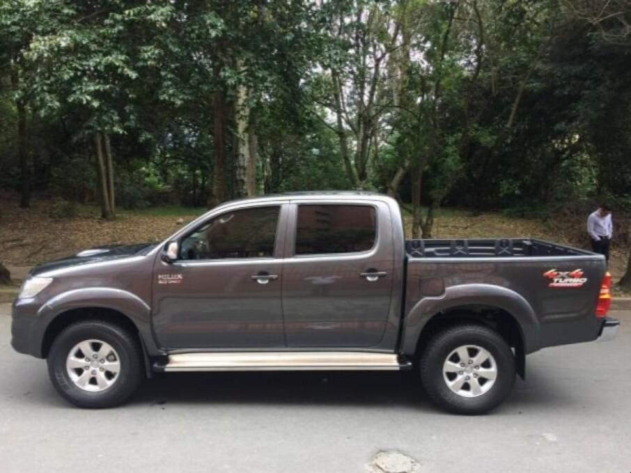 TOYOTA HILUX 2012 79.800 Kms.