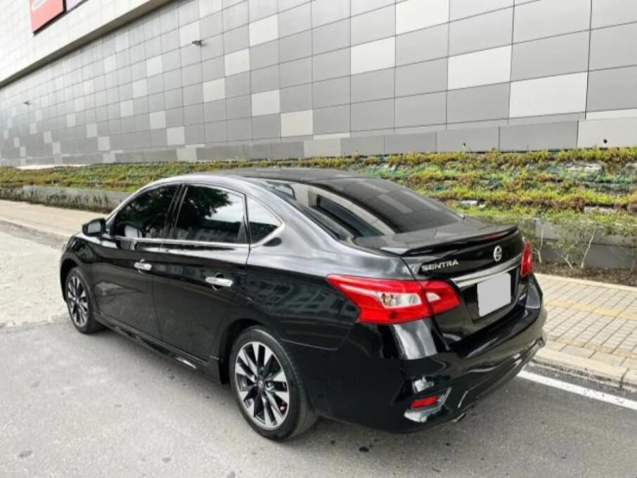 NISSAN SENTRA 2017 59.000 Kms.