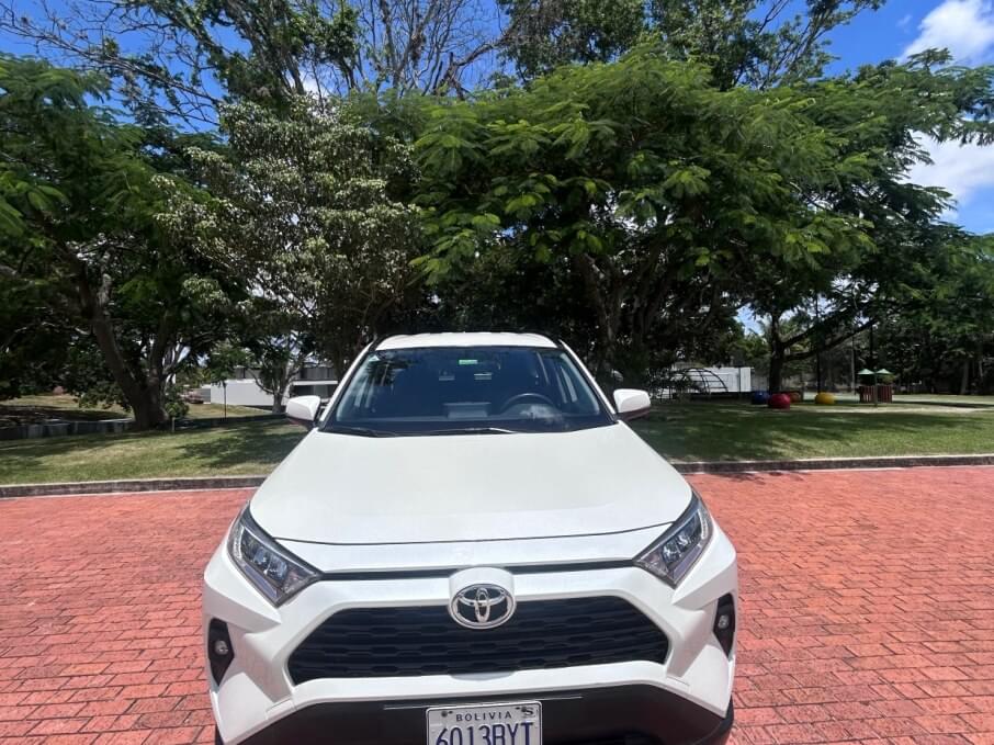 TOYOTA RAV4 2023 9.000 Kms.