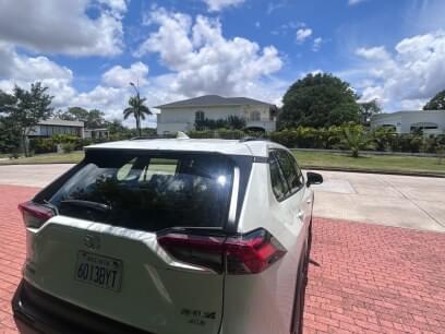 TOYOTA RAV4 2023 9.000 Kms.