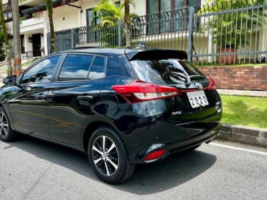 TOYOTA YARIS 2020 45.000 Kms.