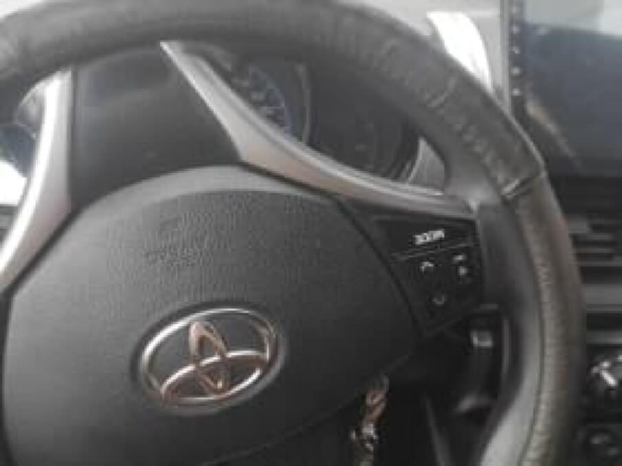 TOYOTA YARIS 2016 100.000 Kms.