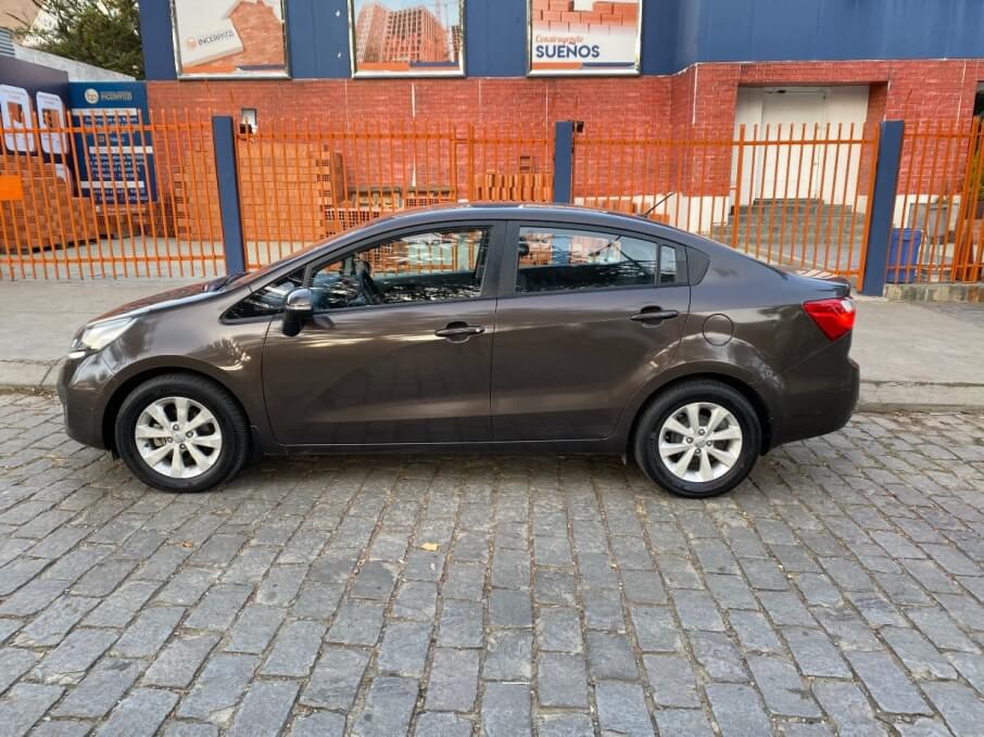 KIA RIO 2015 42.000 Kms.