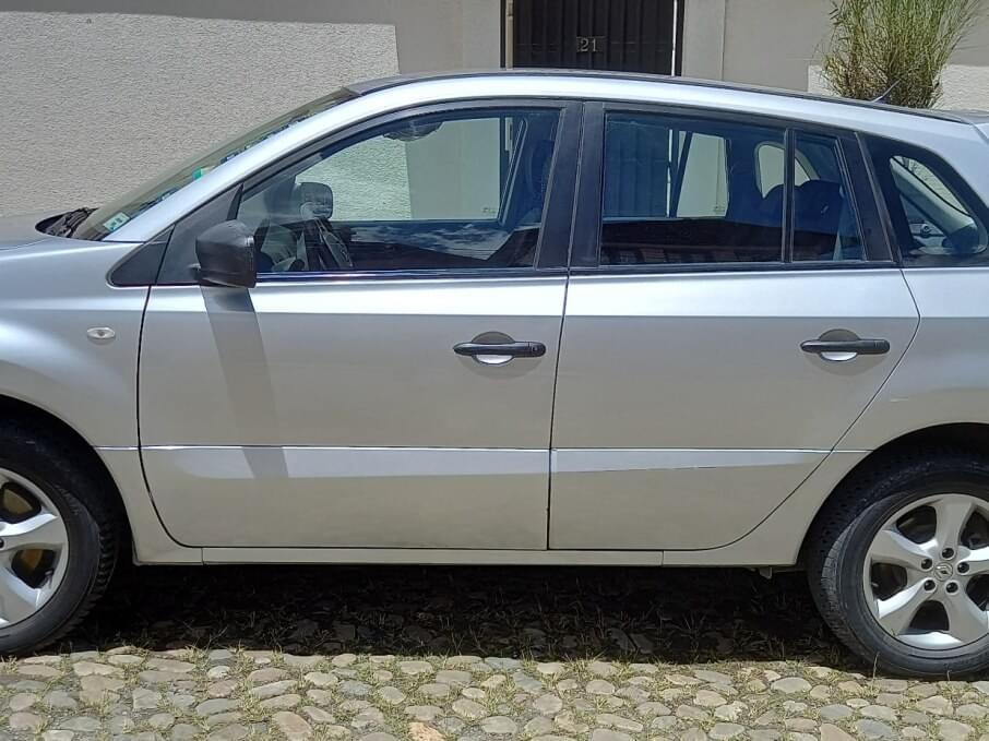 RENAULT KOLEOS 2012 64.000 Kms.