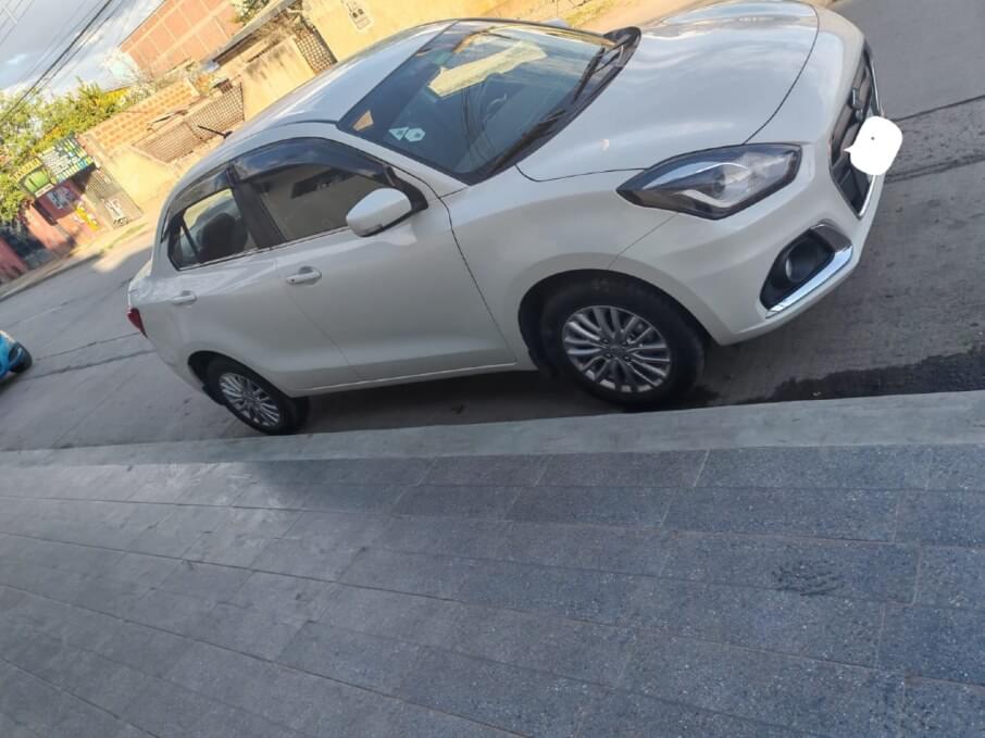 SUZUKI DZIRE SEDAN 2023 53.000 Kms.