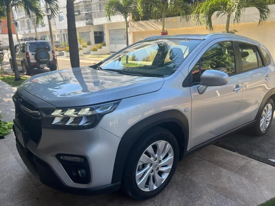 SUZUKI S-CROSS 2023 27.180 Kms.