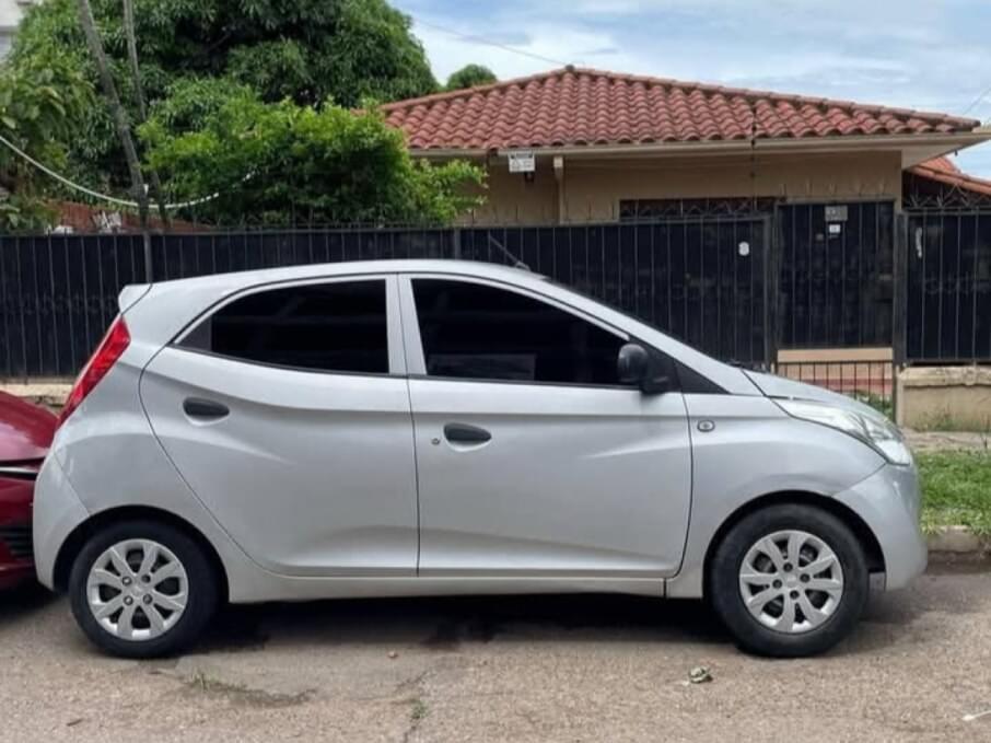 HYUNDAI EON 2016 86.700 Kms.