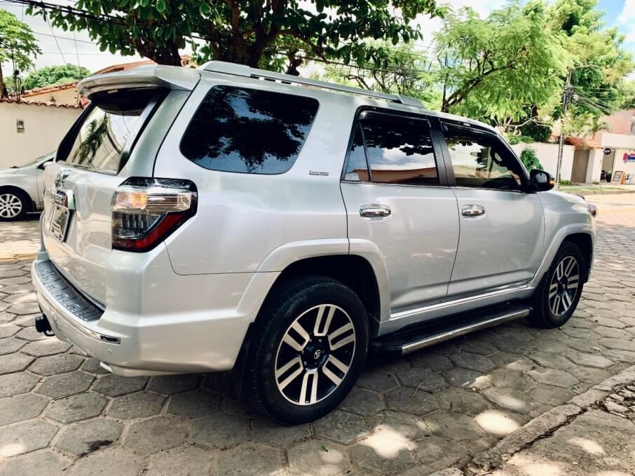 TOYOTA 4RUNNER 2015 68.000 Kms.
