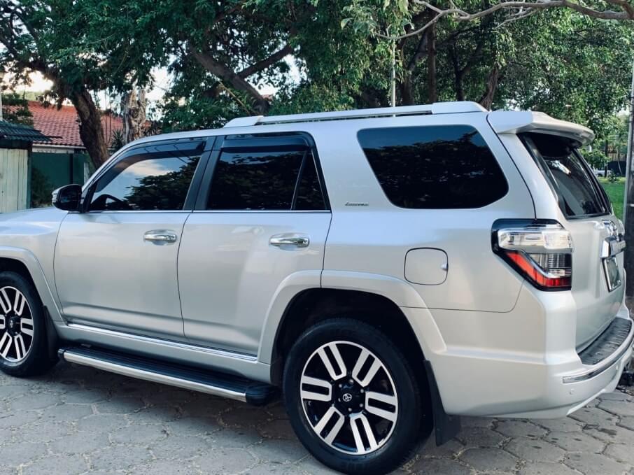 TOYOTA 4RUNNER 2015 68.000 Kms.