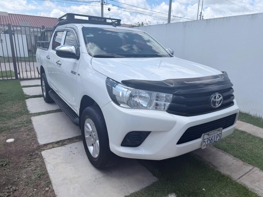 TOYOTA HILUX 2020 85.000 Kms.