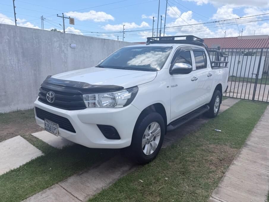 TOYOTA HILUX 2020 85.000 Kms.