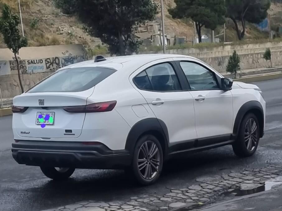 FIAT ARGO 2024 10.000 Kms.