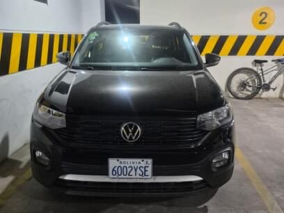 VOLKSWAGEN T-CROSS 2022 29.000 Kms.