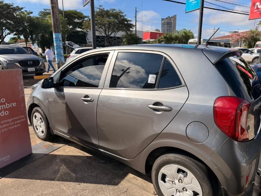 KIA PICANTO 2023 54.712 Kms.