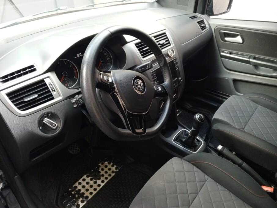 VOLKSWAGEN FOX 2020 35.000 Kms.