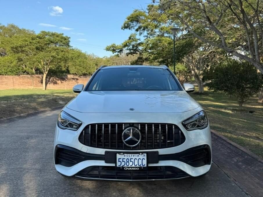 MERCEDES BENZ GLA 2021 34.000 Kms.