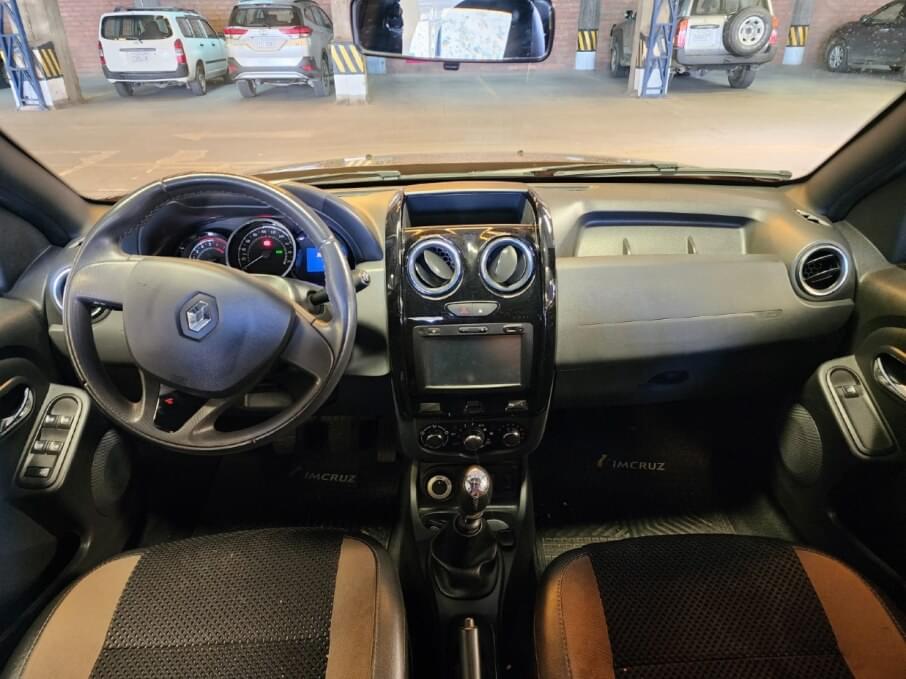 RENAULT DUSTER 2018 30.600 Kms.