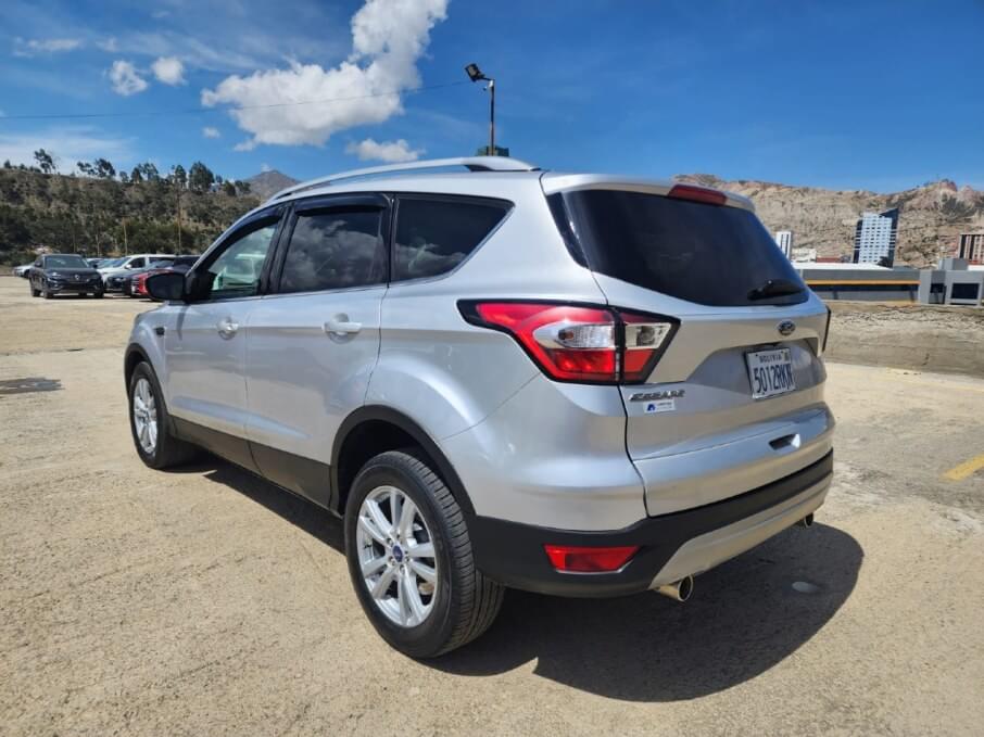 FORD ESCAPE 2018 42.200 Kms.