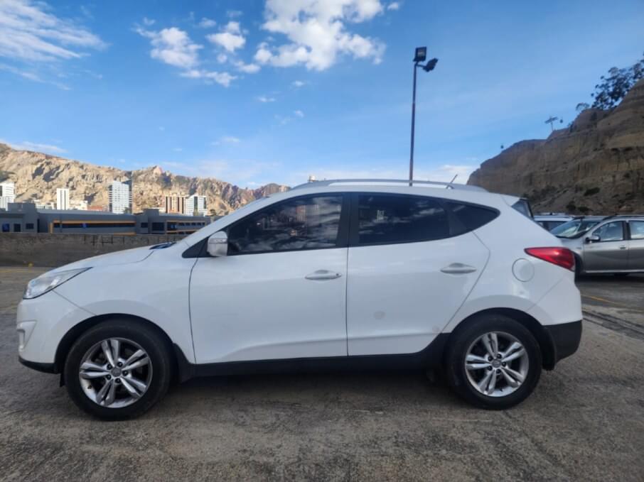 HYUNDAI TUCSON 2014 123.000 Kms.