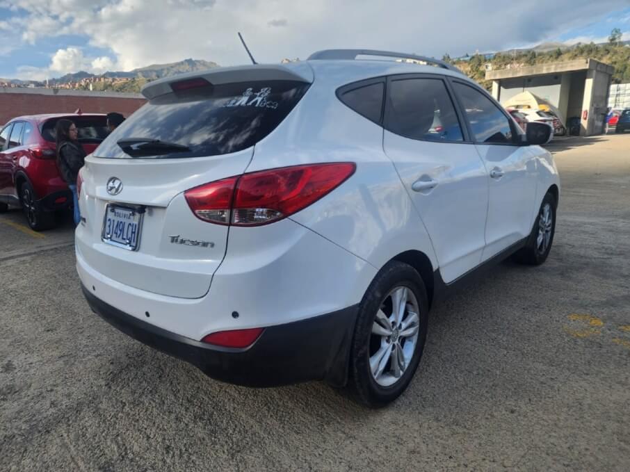 HYUNDAI TUCSON 2014 123.000 Kms.