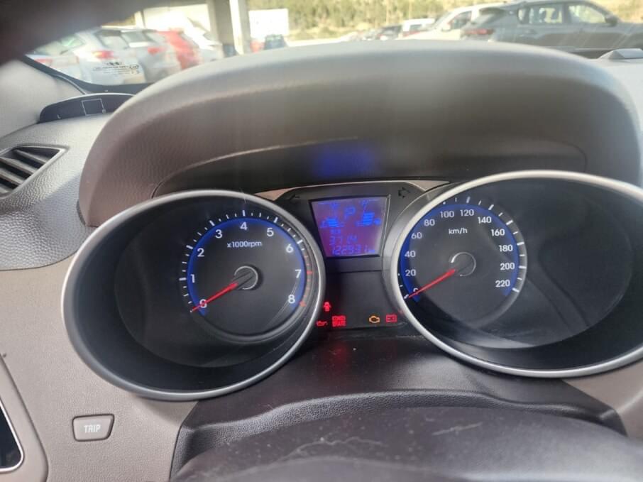 HYUNDAI TUCSON 2014 123.000 Kms.