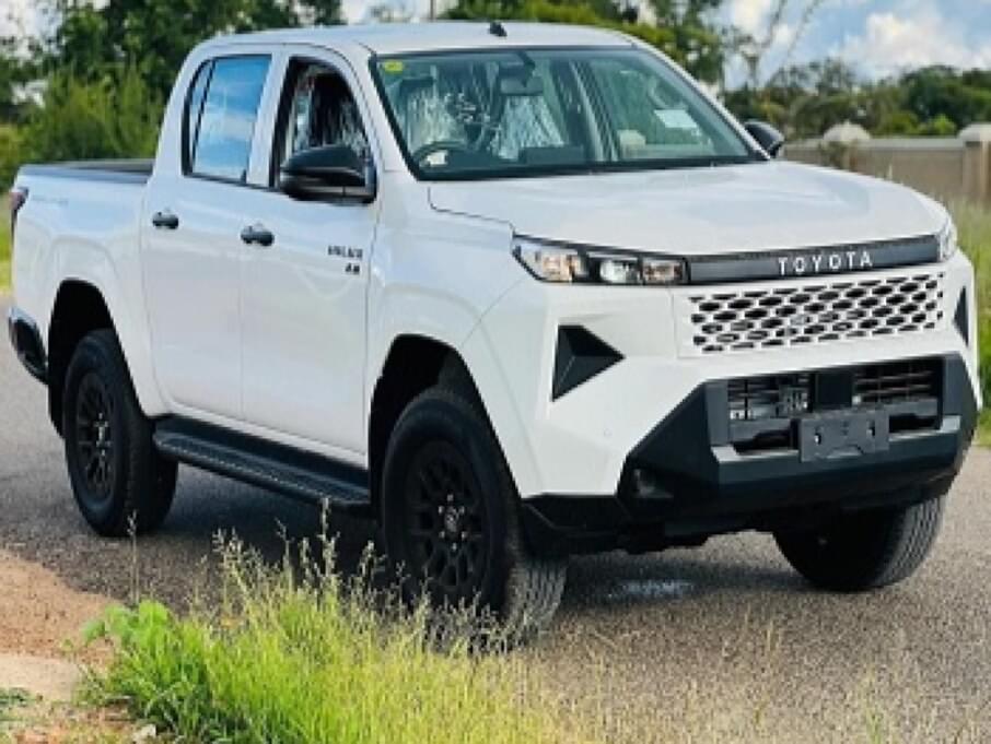 TOYOTA HILUX 2026 10 Kms.