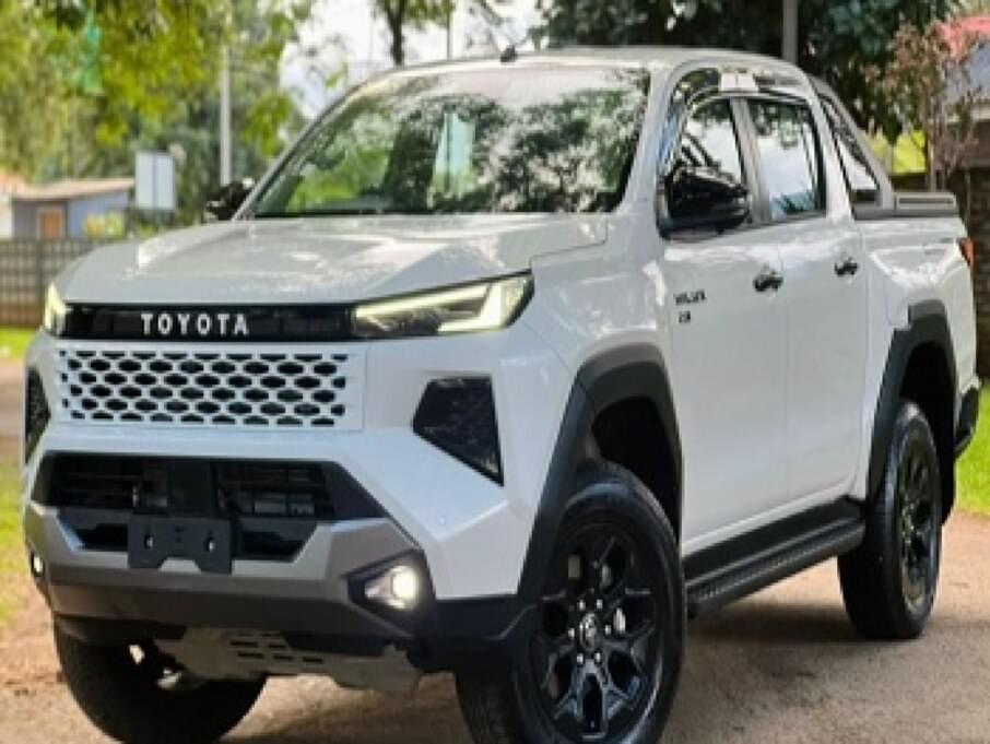 TOYOTA HILUX 2026 10 Kms.