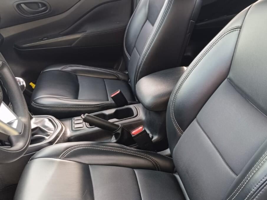 NISSAN FRONTIER 2025 21.500 Kms.