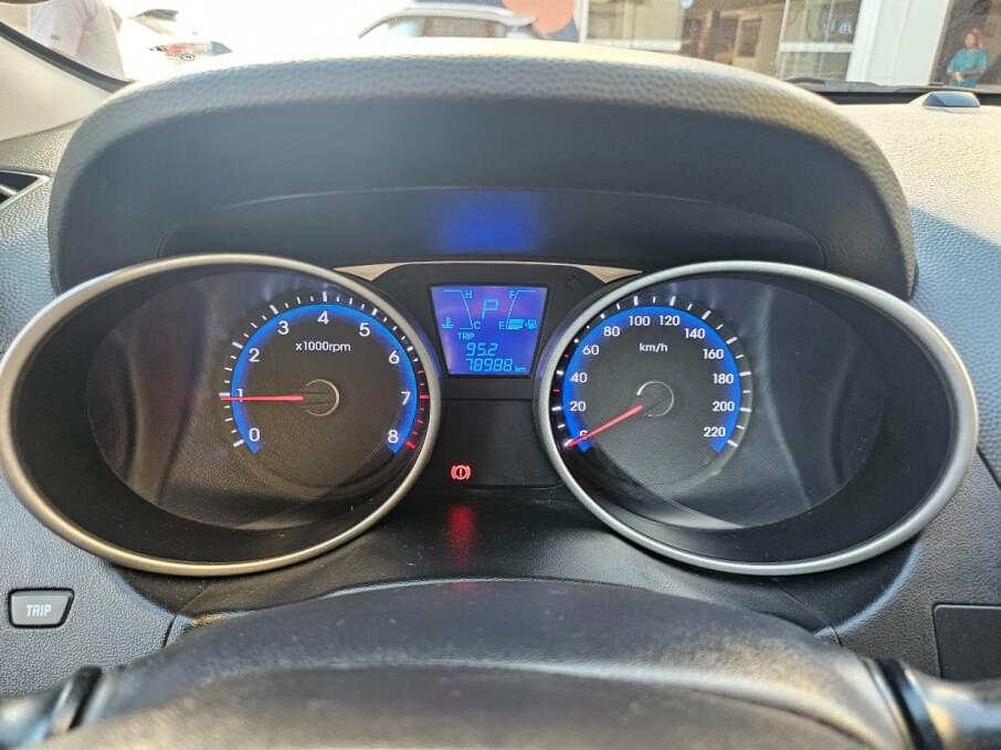 HYUNDAI TUCSON 2014 79.400 Kms.