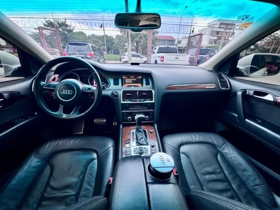 AUDI Q7 2014 90.000 Kms.