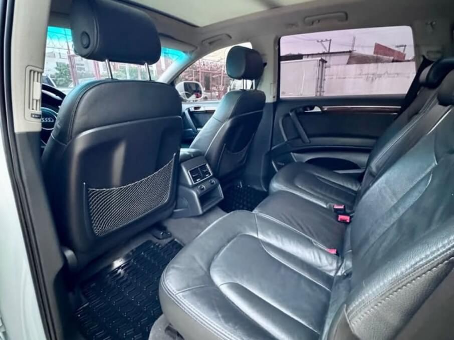 AUDI Q7 2014 90.000 Kms.