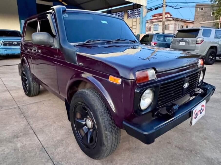 LADA NIVA 2015 108.000 Kms.