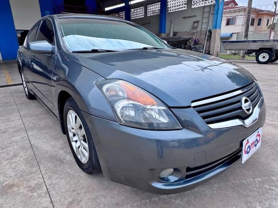 NISSAN ALTIMA 2009 84.000 Kms.