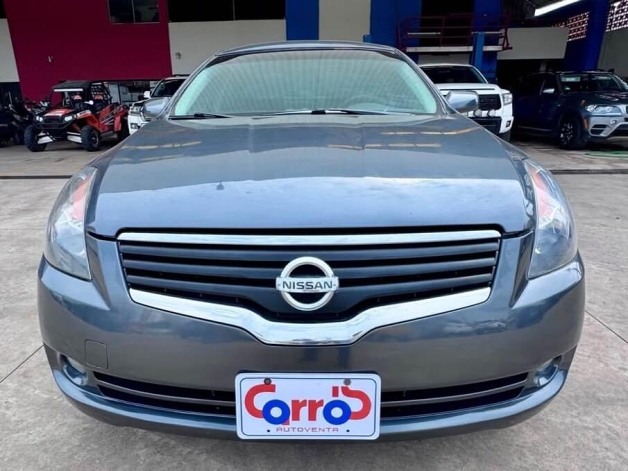 NISSAN ALTIMA 2009 84.000 Kms.
