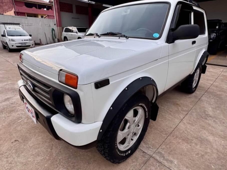 LADA NIVA 2017 80.000 Kms.