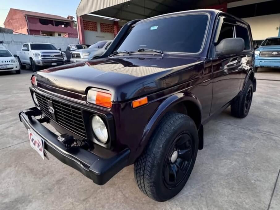 LADA NIVA 2015 108.000 Kms.