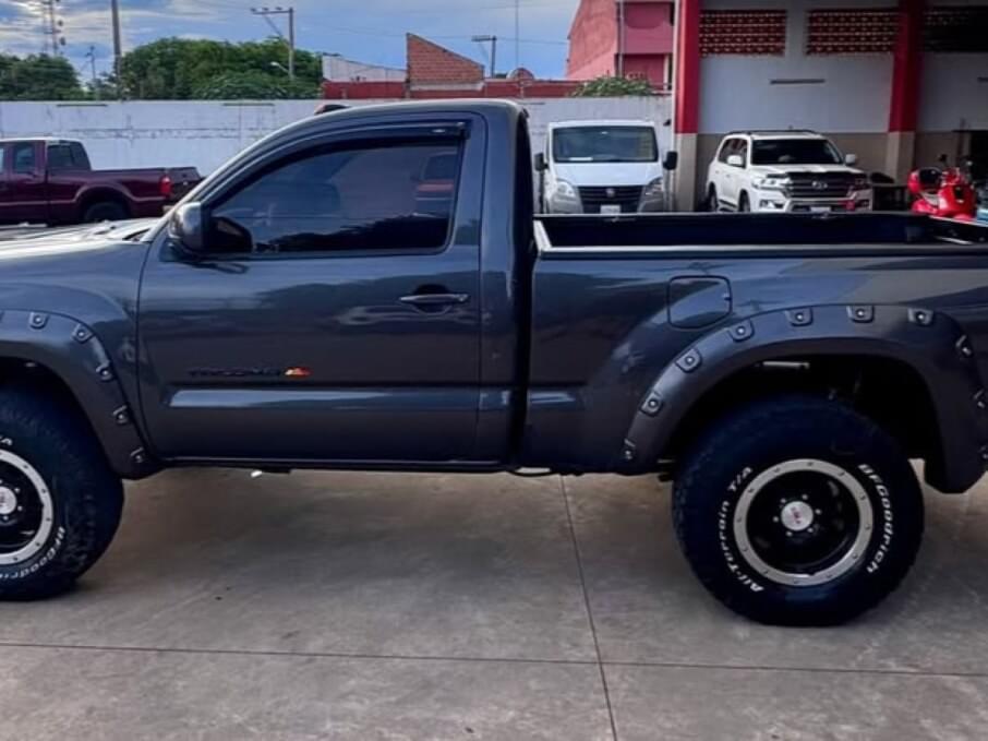 TOYOTA TACOMA 2013 138.000 Kms.