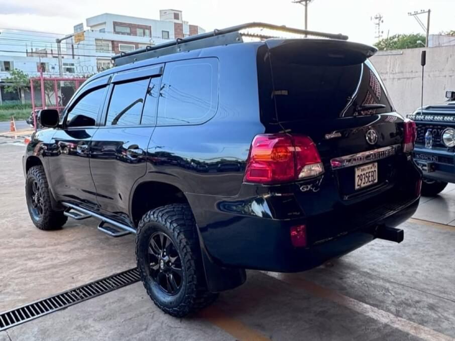 TOYOTA LAND CRUISER 2012 176.000 Kms.