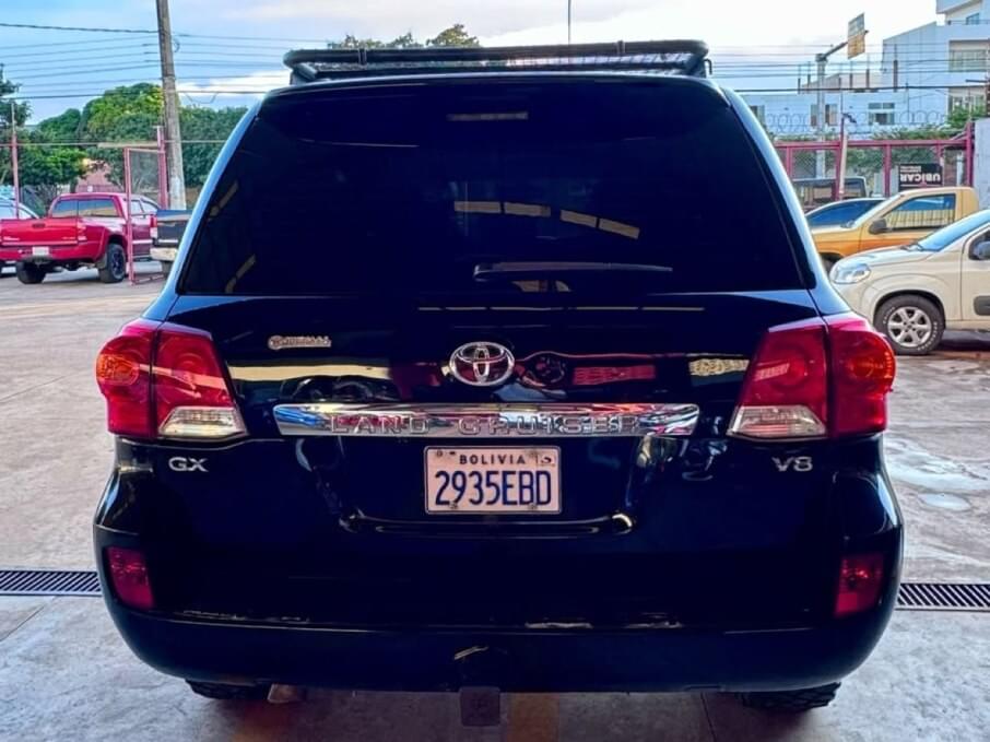 TOYOTA LAND CRUISER 2012 176.000 Kms.