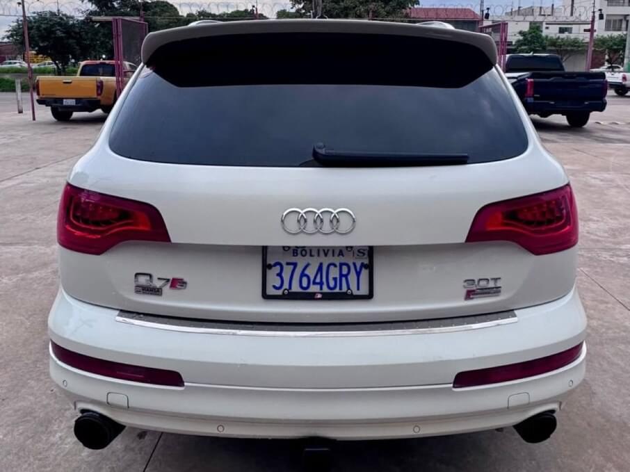 AUDI Q7 2014 90.000 Kms.