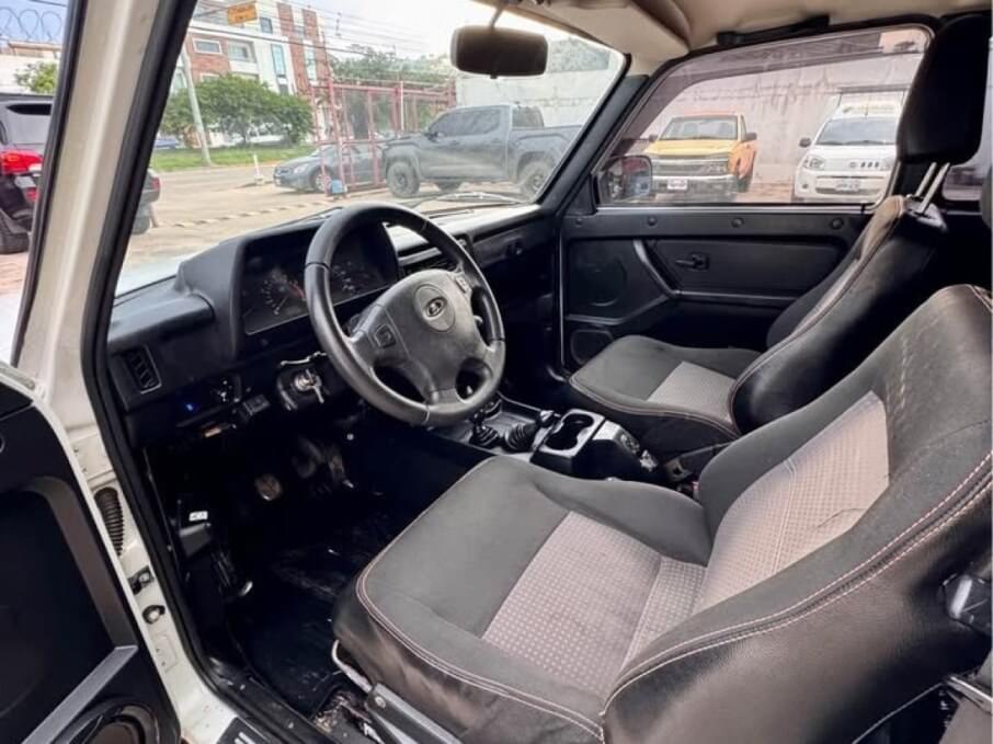 LADA NIVA 2017 80.000 Kms.