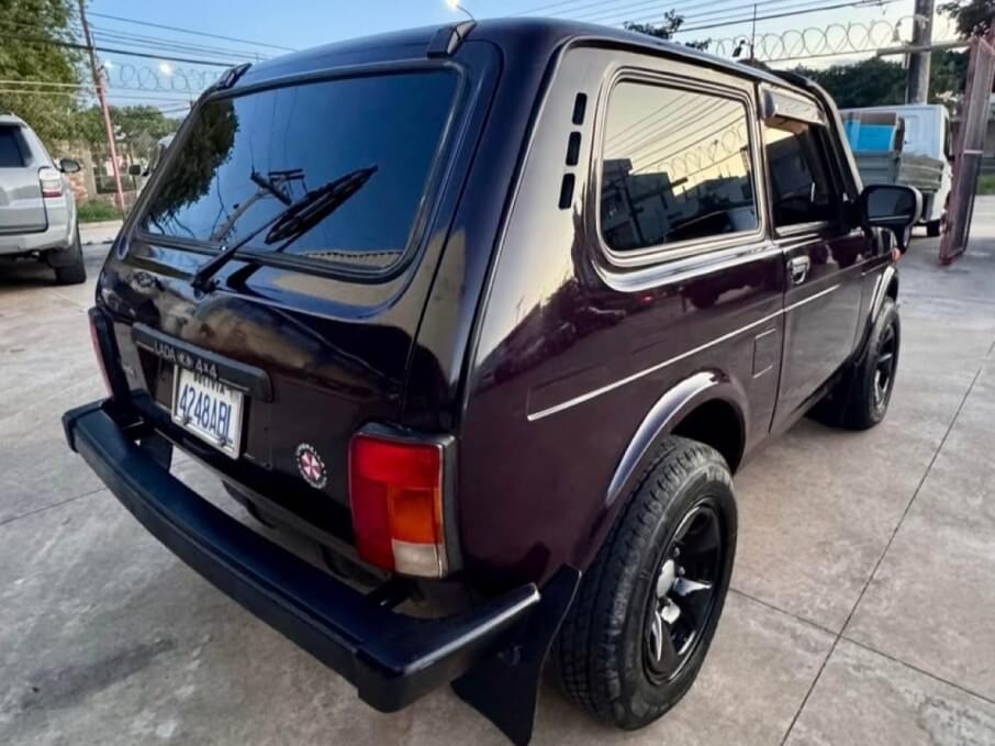 LADA NIVA 2015 108.000 Kms.