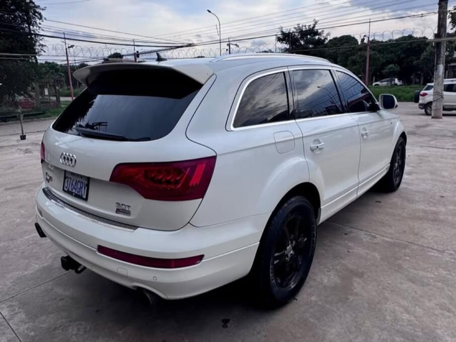 AUDI Q7 2014 90.000 Kms.