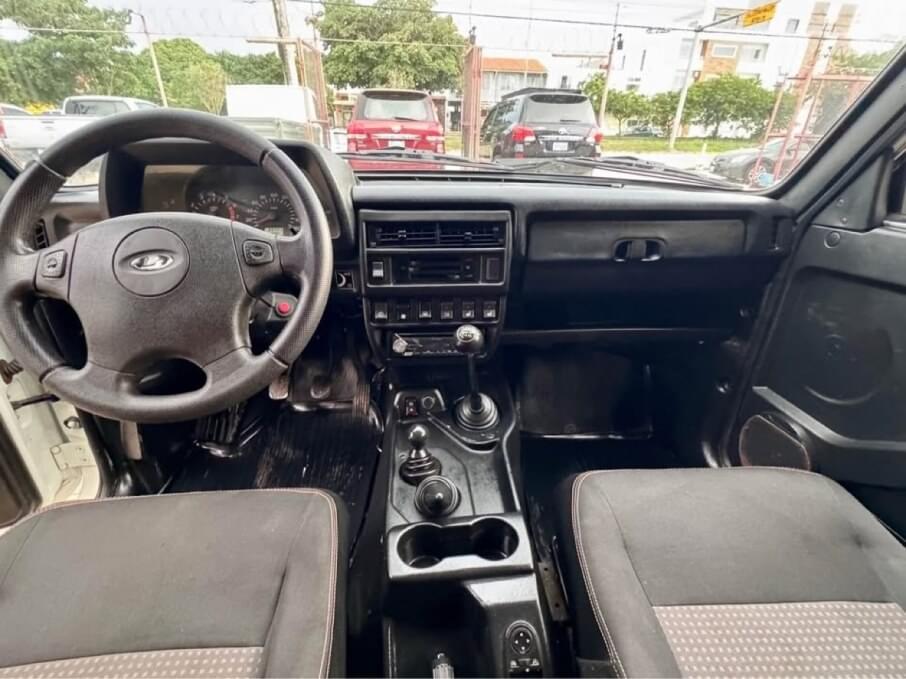 LADA NIVA 2017 80.000 Kms.