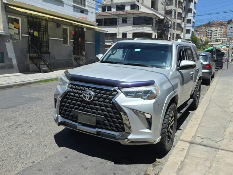 TOYOTA 4RUNNER 2019 80.000 Kms.