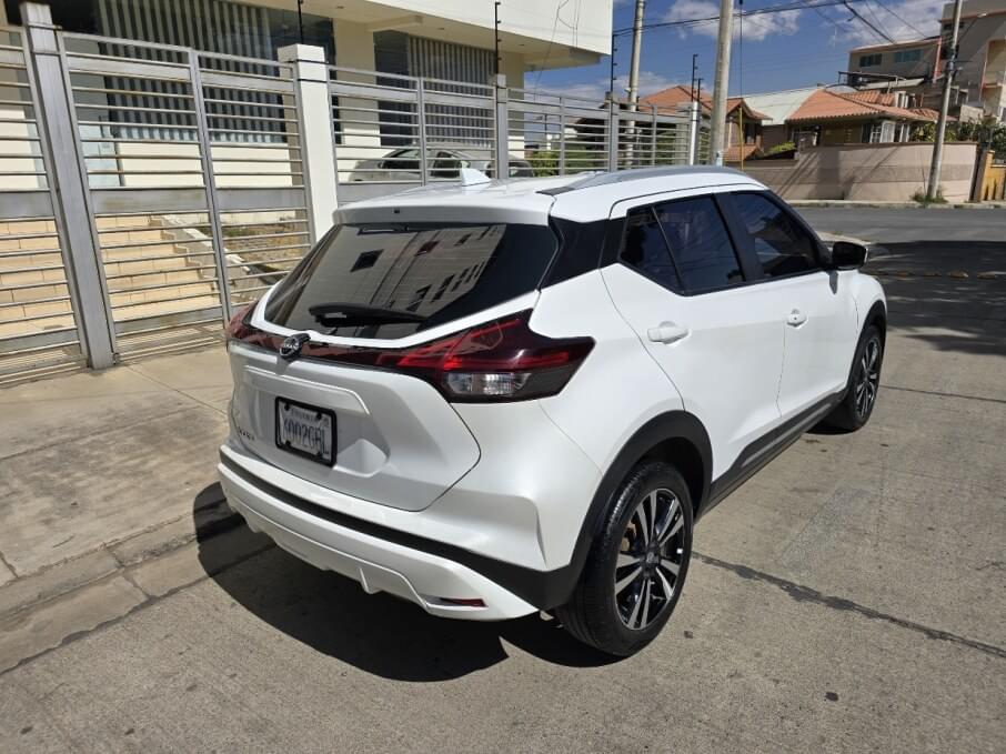 NISSAN KICKS 2023 22.000 Kms.