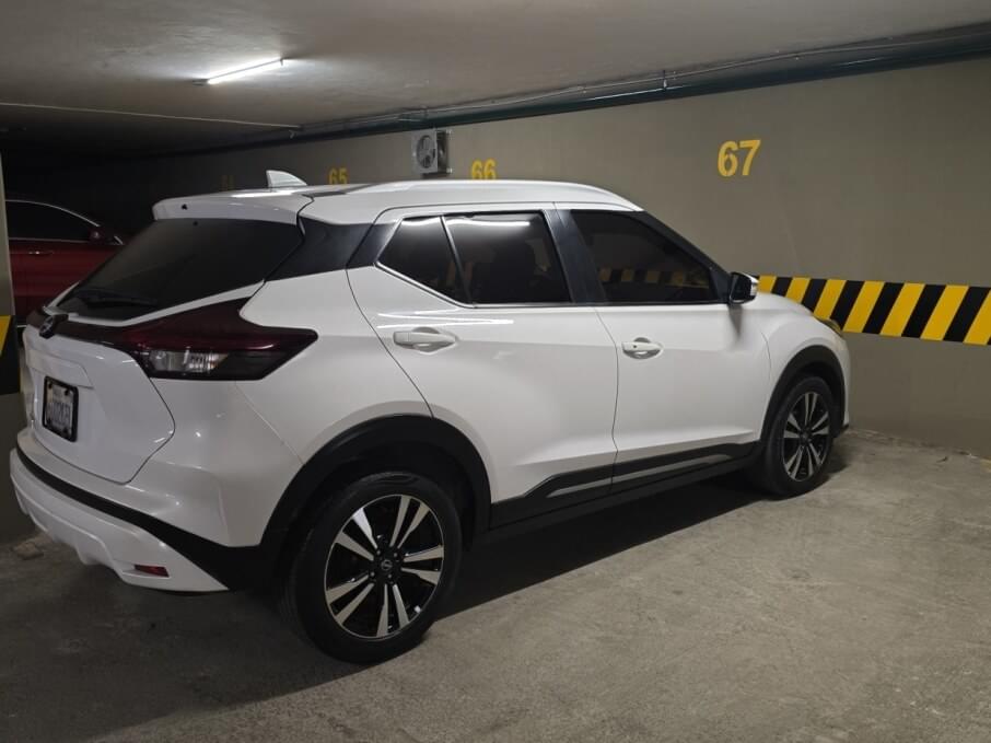 NISSAN KICKS 2023 22.000 Kms.