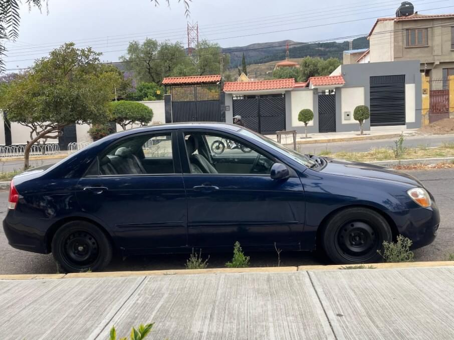 KIA SPECTRA 2008 153.600 Kms.