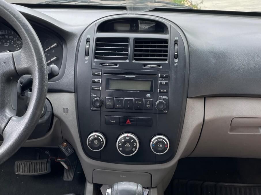 KIA SPECTRA 2008 153.600 Kms.